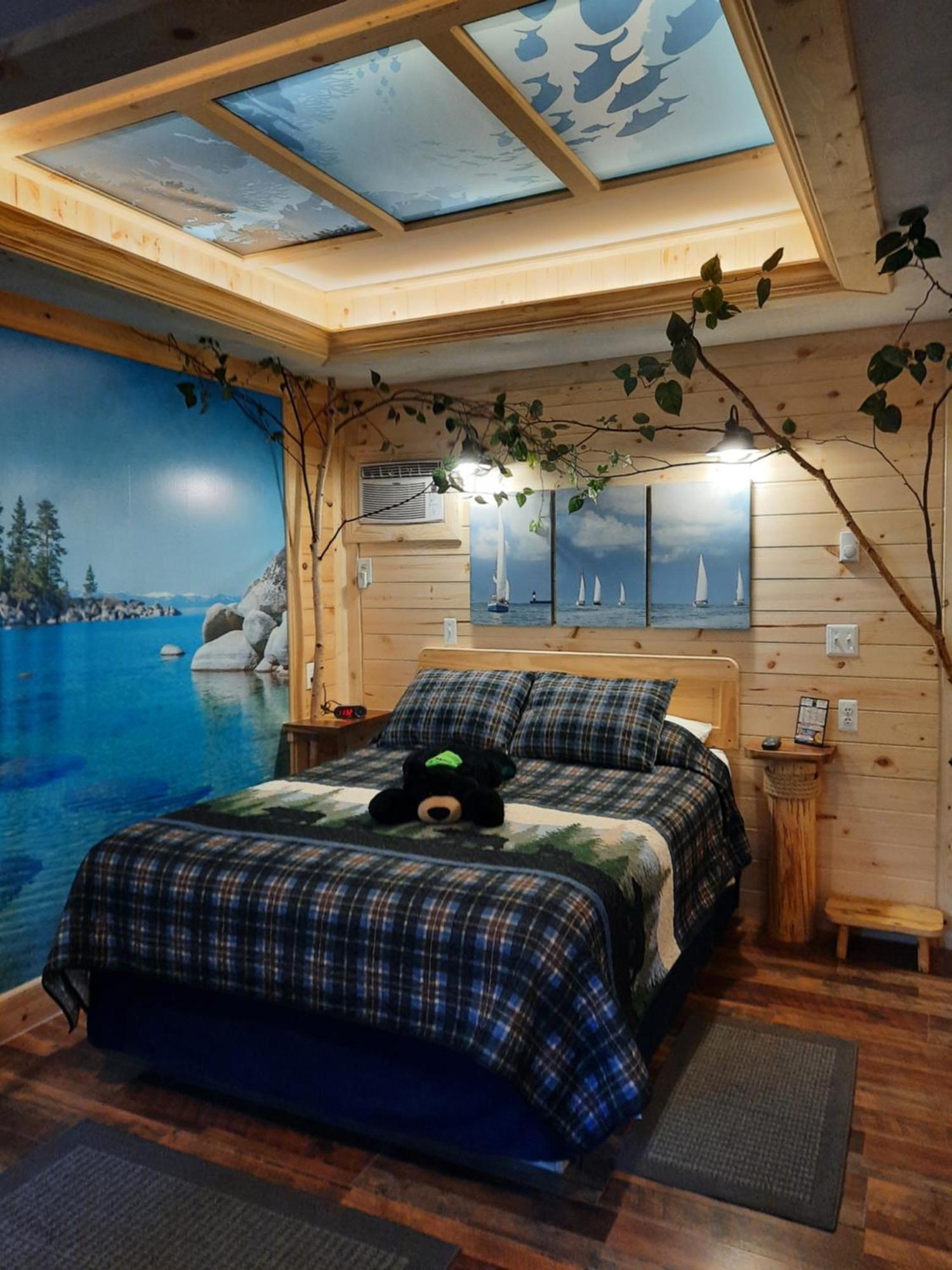 Bear Cove Inn Saint Ignace Exterior foto